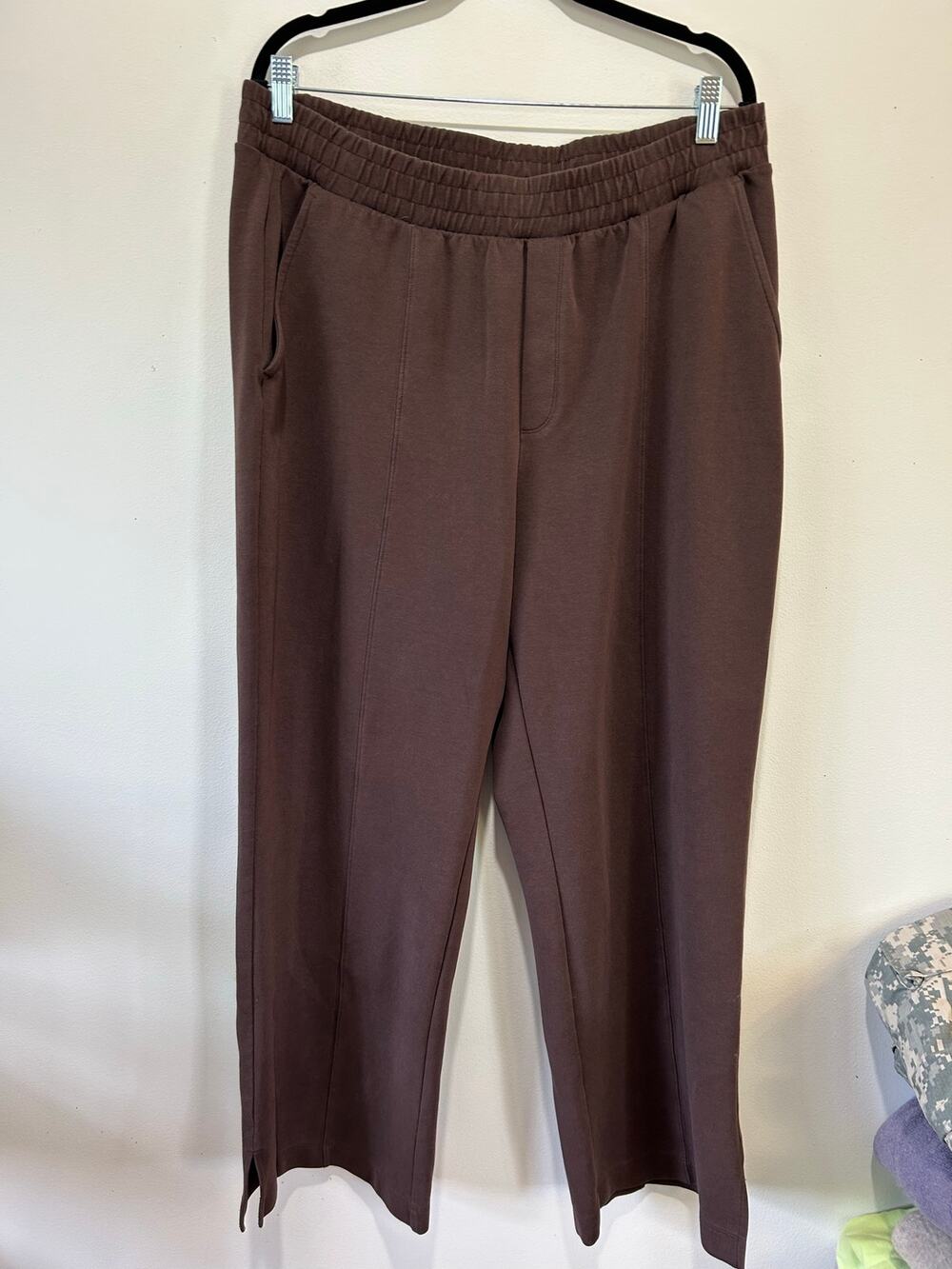 Old Navy Active brown wide leg pants size XL fleece sweatpants high rise